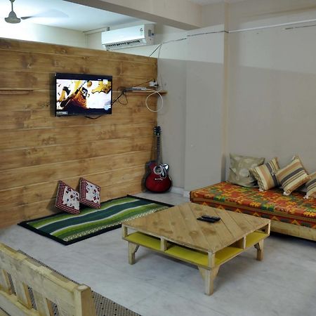 Friends Hostel New Delhi Eksteriør bilde