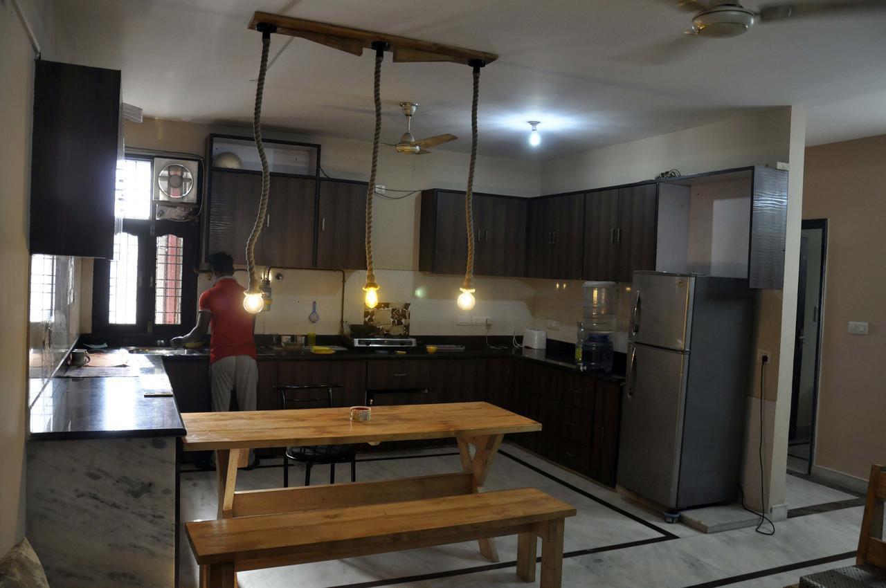 Friends Hostel New Delhi Eksteriør bilde